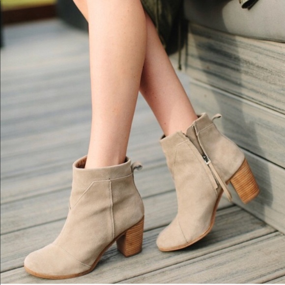 Toms Shoes - ✨Flash Sale! TOMS Lunata Booties